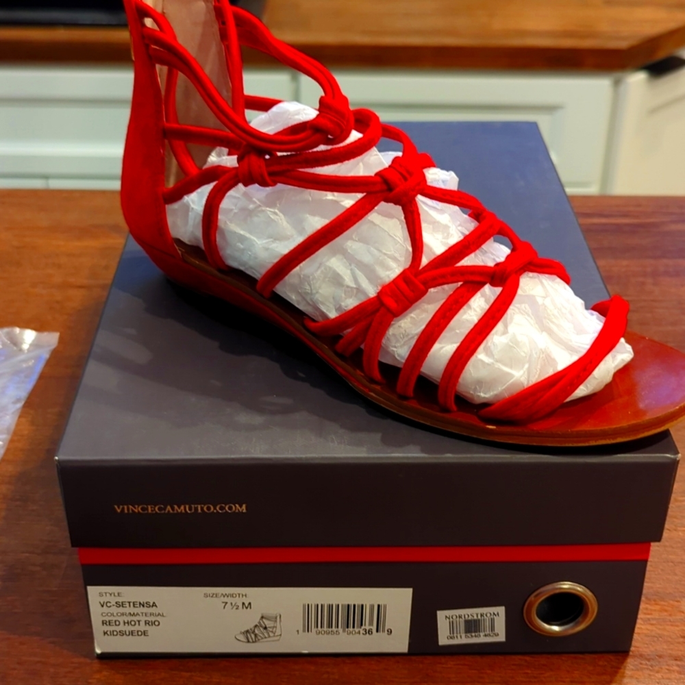 Vince Camuto Shoes